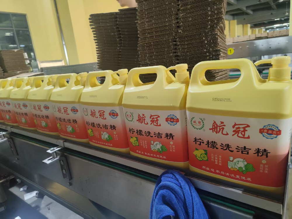 航冠家用洗洁精,让厨房清洁轻松又安心——深圳家庭的真实选择